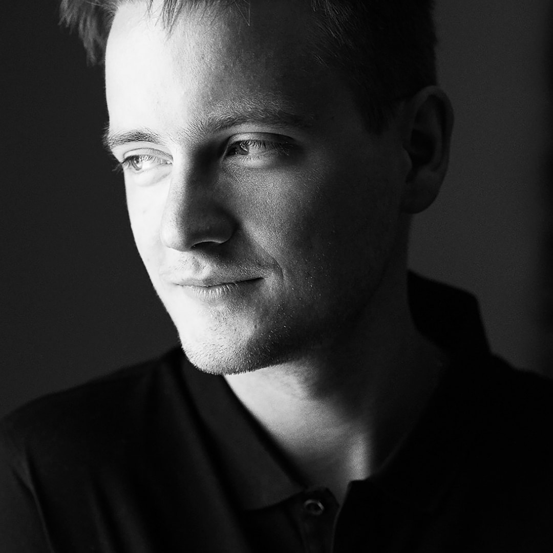 Musiker Mateusz Kawa im Portrait